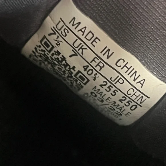 Size 7.5 - adidas Yeezy Boost 700 V3 Azael Men’s Shoes - Picture 8 of 10